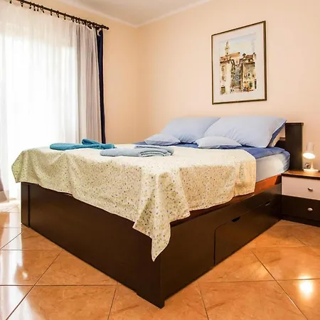 Apartment Holiday Flat Branka - Cis01100i-p